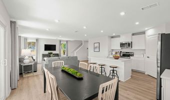 8011 Sterling Oaks Dr NW Plan: Woodford, Ash, NC 28420