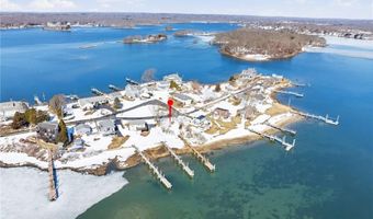 Barnacle Road, Narragansett, RI 02882
