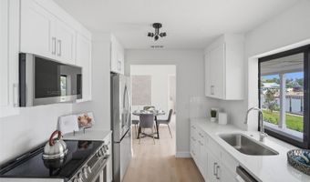 604 KINGSTON Ct, Apollo Beach, FL 33572