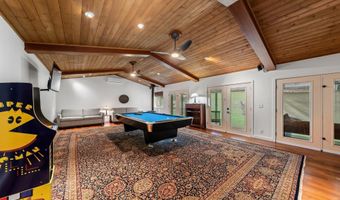 1055 Kaupakalua Rd, Haiku, HI 96708