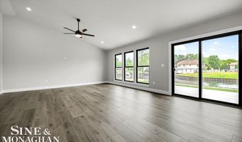 144 Channelsyde Dr, Algonac, MI 48001