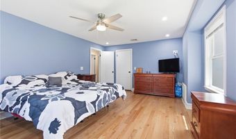 4 Angela Ct, North Providence, RI 02904