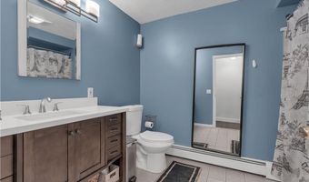 8 Gale Ct, North Providence, RI 02904