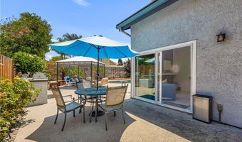 1358 Oakhurst Ct, Camarillo, CA 93010