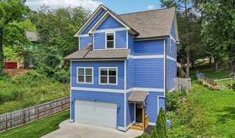 8 Apple Ln, Asheville, NC 28804