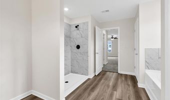 127 Hunter Ridge Dr, Boiling Springs, SC 29316