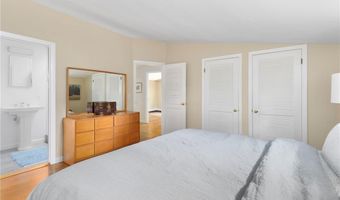 10 Guzeika Rd, North Kingstown, RI 02852