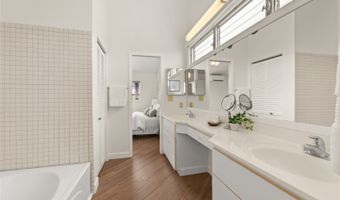 1604 Kanapuu Dr, Kailua, HI 96734