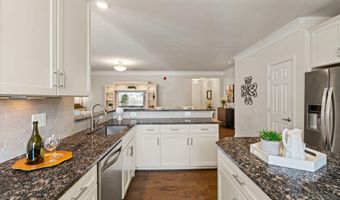 20505 LITTLE CREEK Ter 207, Ashburn, VA 20147