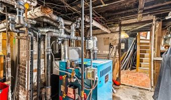 880 Charles St, North Providence, RI 02904