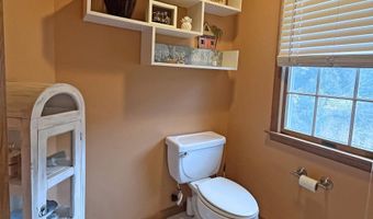 7 Staples Ct, Beesleys Point, NJ 08223