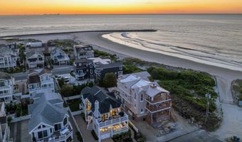 93 E 11th St, Avalon, NJ 08202