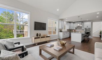 3048 N Spurway Dr, Ann Arbor, MI 48105