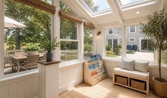 10 Kerins Ter, Newport, RI 02840