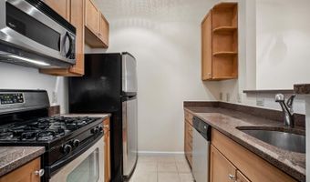309 HOLLAND 327, Alexandria, VA 22314
