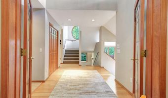 6110 Country Lane Cir, Anchorage, AK 99504