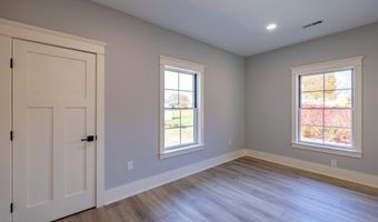 1036 Cummings St 1, Abingdon, VA 24211