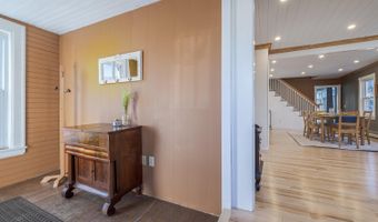 3 Wayman Ln, Bar Harbor, ME 04609