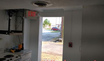 112 N Madison Ave, Aurora, MO 65605