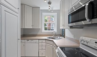 4825 27TH Rd S, Arlington, VA 22206