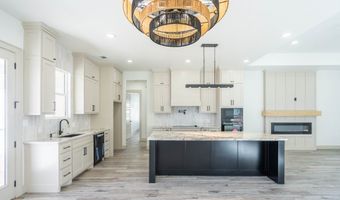 9 NE Armlei Dr, Andrews, TX 79714