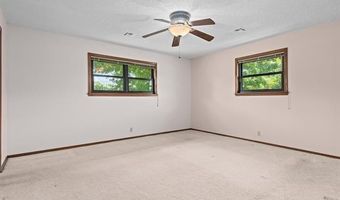 4715 Rolling Meadows Rd, Bartlesville, OK 74006