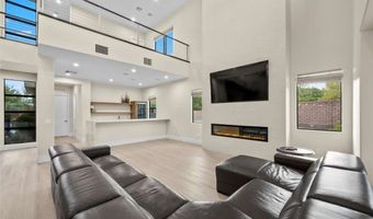 36 Hunting Horn Dr, Las Vegas, NV 89135