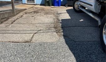 66 Sherry Ave, Bristol, RI 02809