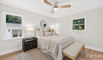 1924 Bentley Pl, Charlotte, NC 28205
