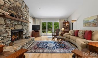 4 Governors Way, Asheville, NC 28804