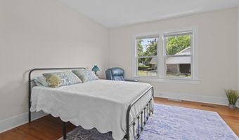 2004 Medfield Dr, Camden, SC 29020