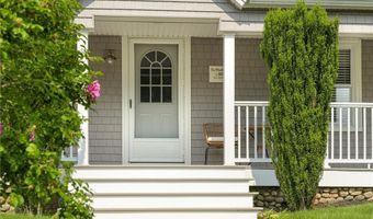 7 Prospect Ave, Narragansett, RI 02882
