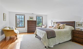 105 Watch Hl, East Greenwich, RI 02818