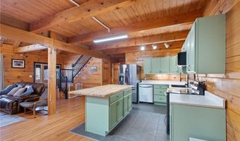 1671 Burns Ct, Austin, IN 47102