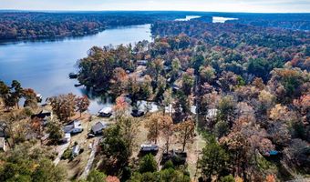 201 Lakeshore Dr, Eatonton, GA 31024