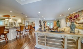 1666 ROBIN HOOD Ln, Clearwater, FL 33764