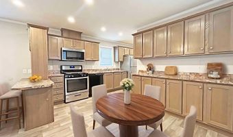 7055 Quarry Rd 59, Amherst, OH 44001