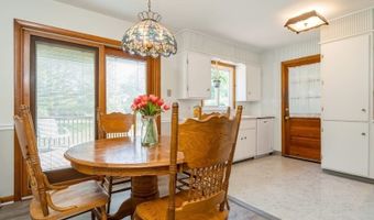 10 Springdale Gardens Rd, Andover, NJ 07821