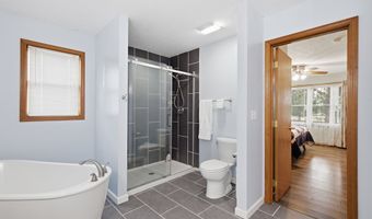 792 King Ridge Dr, Ashland, OH 44805