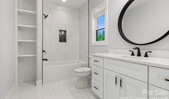 18 Winterhawk Dr, Arden, NC 28704