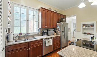 513 S Wayne St, Angola, IN 46703
