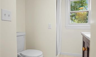 149 Yeoman Ave, Cranston, RI 02920