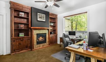 796 SE Briarwood Ct, Bend, OR 97702