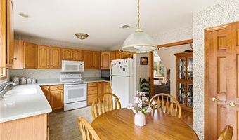 113 Log Rd, North Smithfield, RI 02830