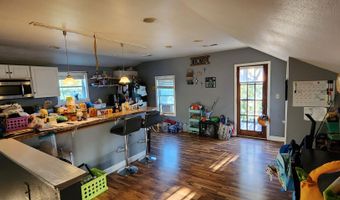 6372 N Yellowstone Trl, Allenton, WI 53002