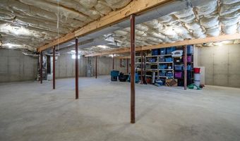57 Blackstone Dr, Raymond, NH 03077