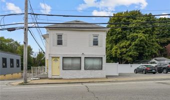 1305 Plainfield St, Johnston, RI 02919