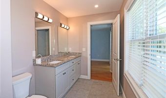 314 Chases Ln D, Middletown, RI 02842