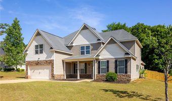 3 Seminole Ct, Fort Mitchell, AL 36856