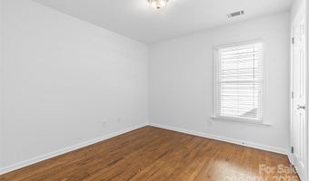 2016 Sablewood Dr, Charlotte, NC 28205